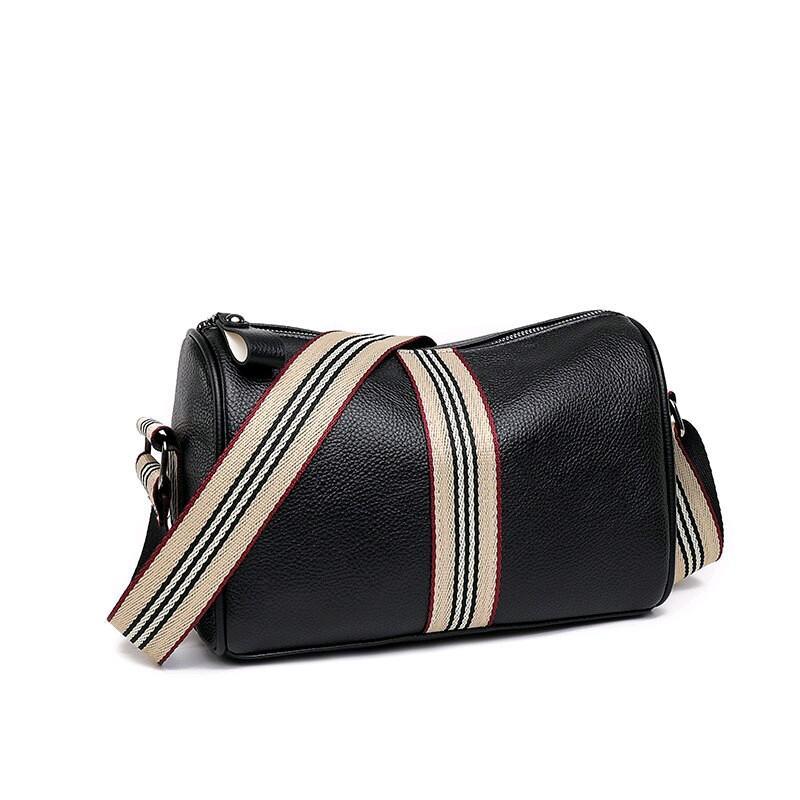 Chris Bag ((tabung_pisban25)) Tas Selempang Wanita Tas wanitaTerbaru Tas Wanita Terkini Tas Keren Ta
