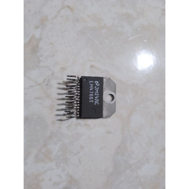 IC LM4766 / LM4766 / LM 4766 ori