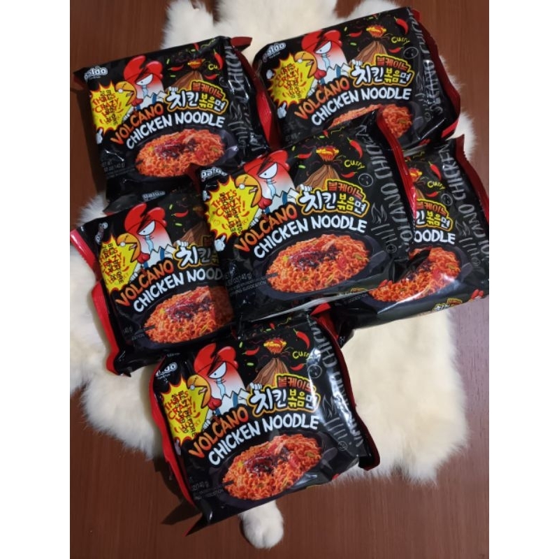 

MIE INSTAN KOREA PEDAS PALDO VOLCANO CHICKEN NOODLE 140GRAM RAMEN KOREA PALDO PEDAS RAMEN GORENG PEDAS KOREA