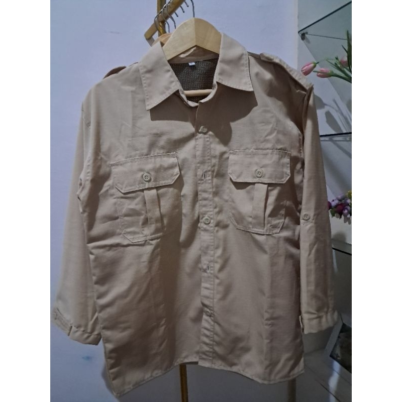 Kemeja warna coklat seperti PDL preloved