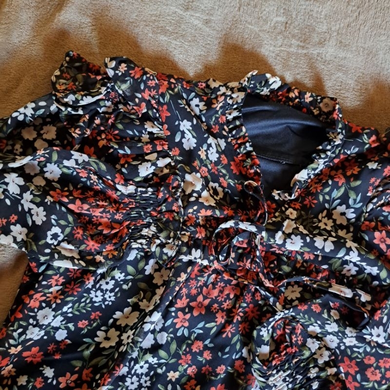 blouse hitam