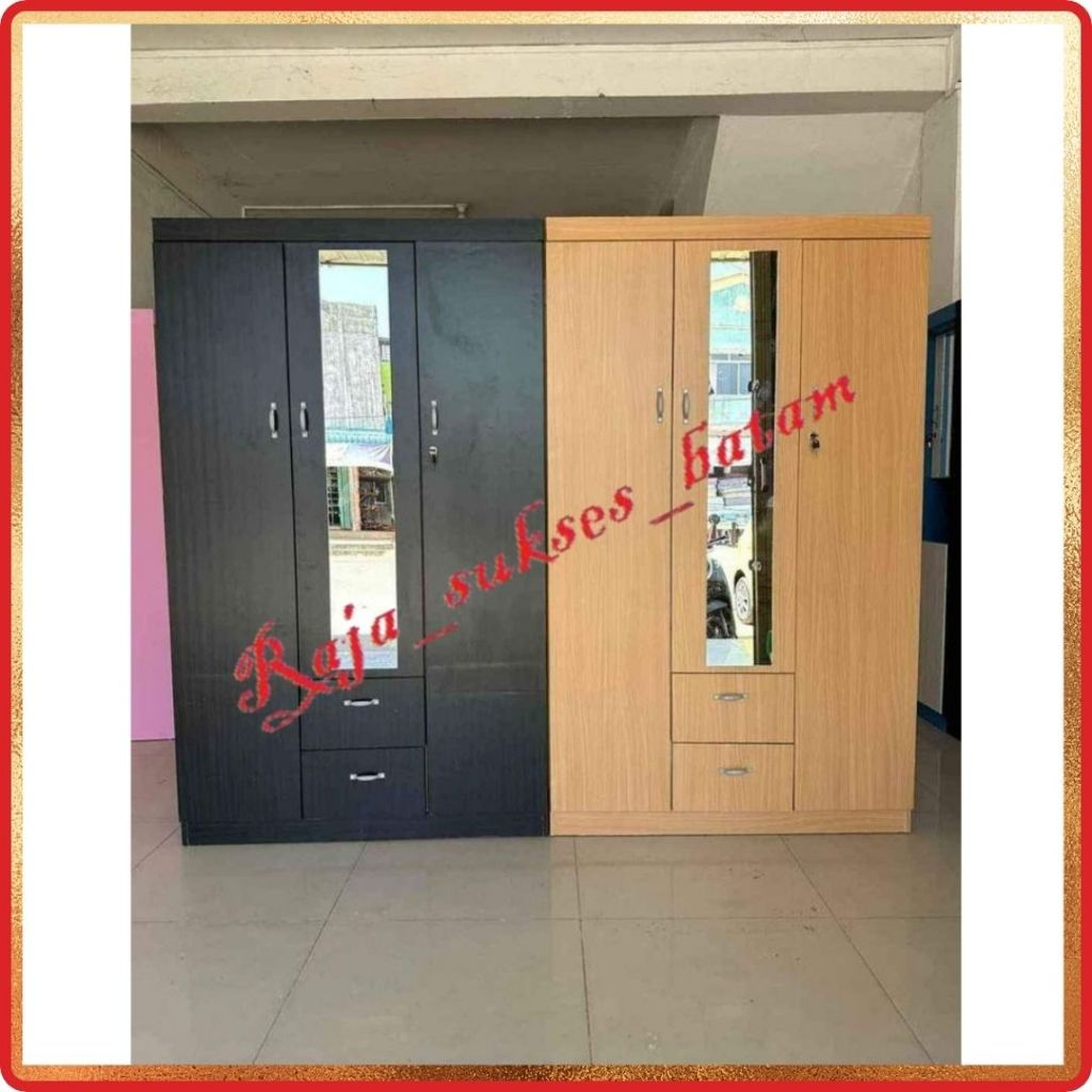 Lemari Pakaian Minimal 3 Pintu Lemari Baju Kaca Gantungan BATAM