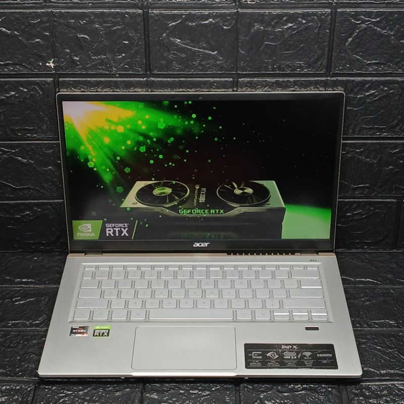 Laptop Ultrabook Acer Swift X AMD Ryzen 5 5500U 16/512GB Nvidia RTX 3050