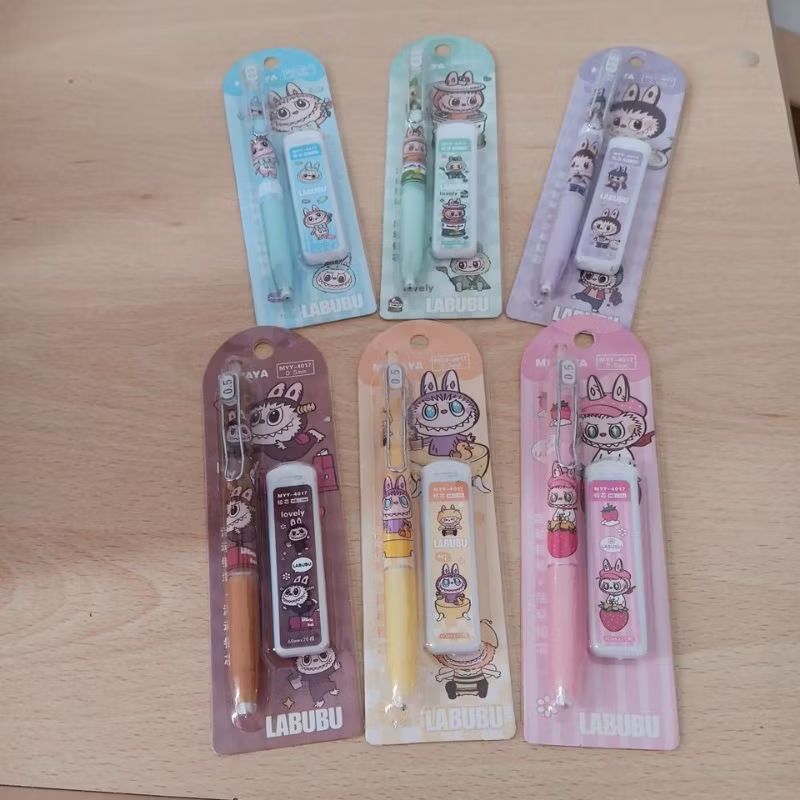 

Pensil mekanik dan isi (Labubu, Sanrio, Capybara, Cry Baby, Chikawa)