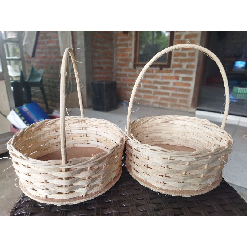 keranjang rotan + bungkus plastik