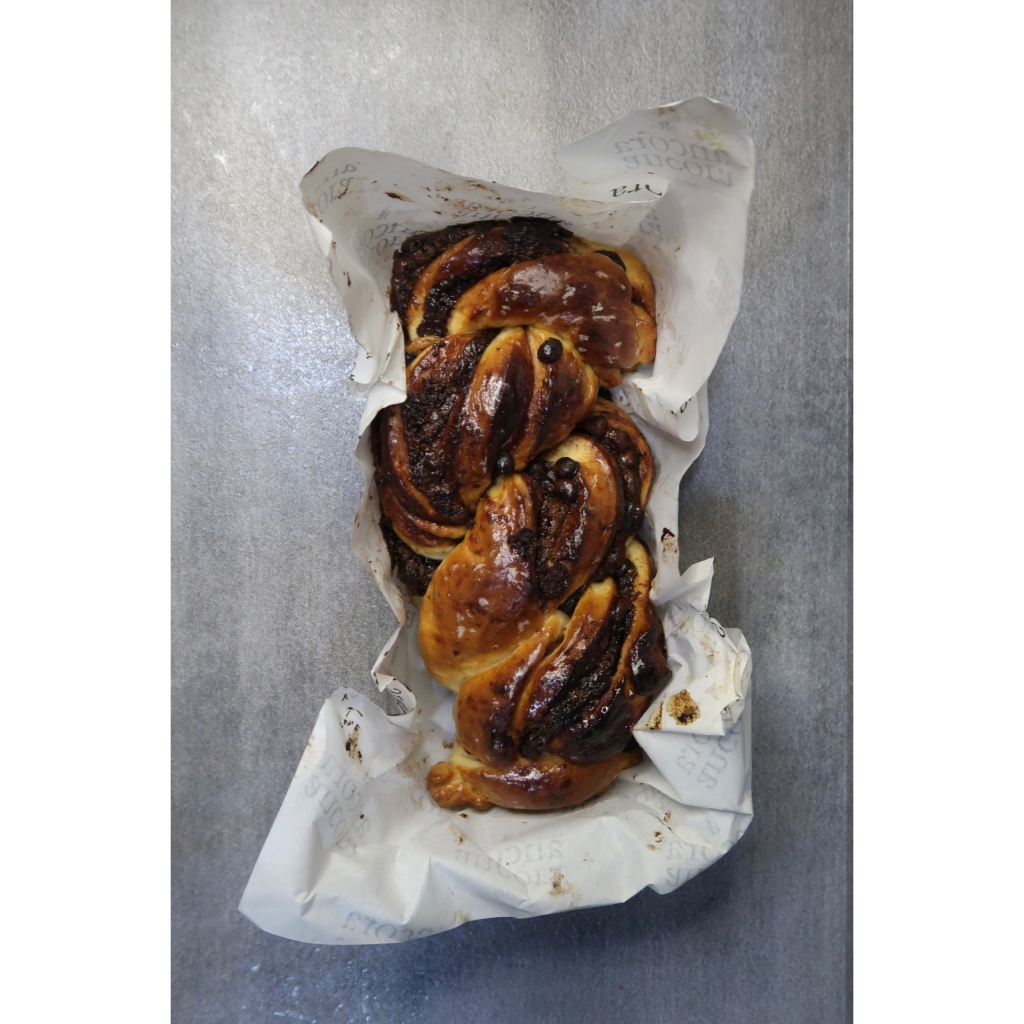 

Classic Chocolate Whole Loaf Babka | Babka Coklat Premium