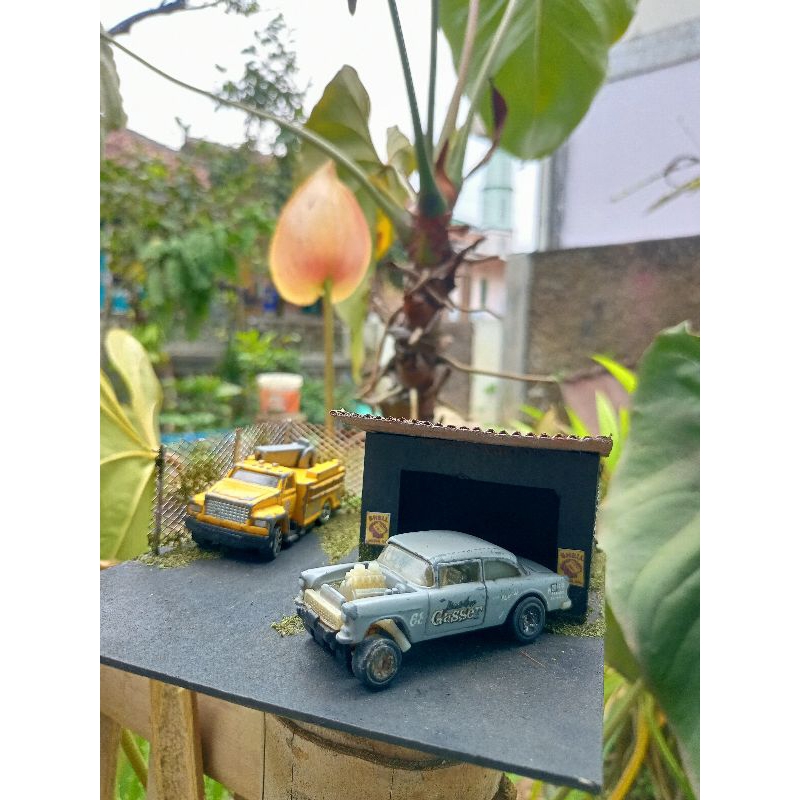diorama garasi kumuh diorama hotwheels diecast