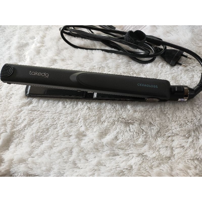 catok Takeda ceragloss 8228B
