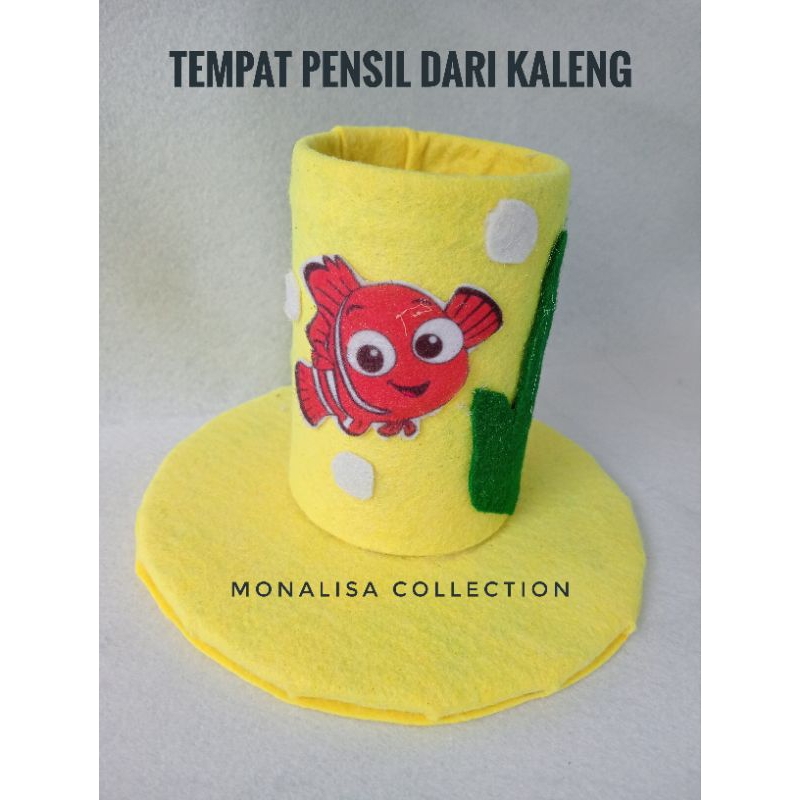 

kotak pensil tempat pensil dari botol bekas prakarya dari flanel