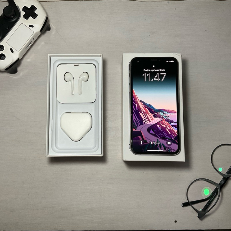 iPhone XS Silver 64Gb Sinyal Aman 4G/LTE Second Pemakaian Pribadi