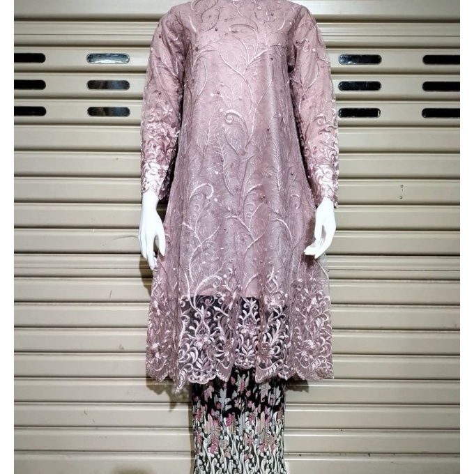 Price Kebaya Tunik  Tunik Brokat  Kebaya Modern  Kebaya tile  Kebaya Favorite  Batik Couple  Kebaya 