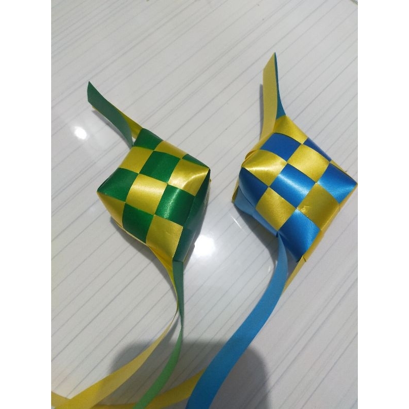 

Ketupat Pita Jepang (4x6,5x9)