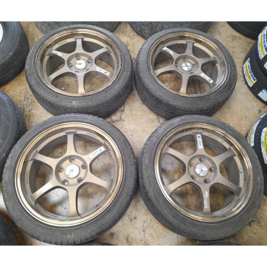 VELG BEKAS SSR TYPE-C RING17 LEBAR 7,5 BAUT 5X114 + BAN 205 45 R17