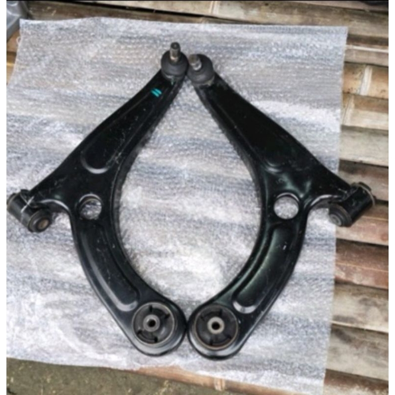 Lower Arm Wuling CONFERO, ALMAZ