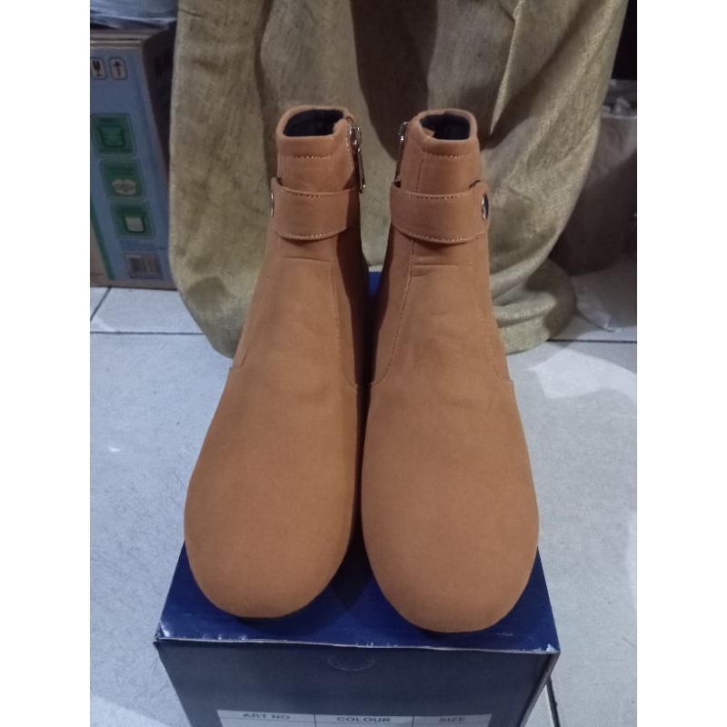 Sepatu Boots Dansa Bahan Kulit Kambing Asli
