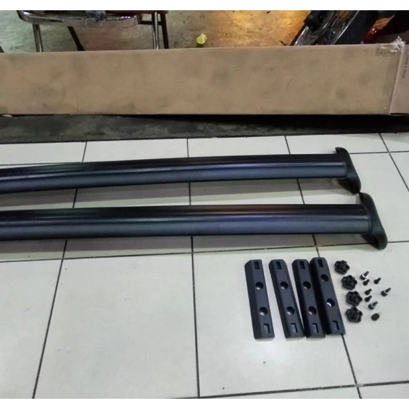 CROSSBAR NISSAN XTRAIL T30 2001-2007 THAILAND