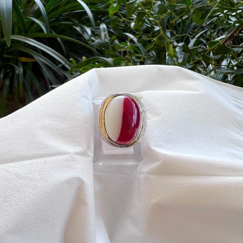 CINCIN BATU MERAH PUTIH