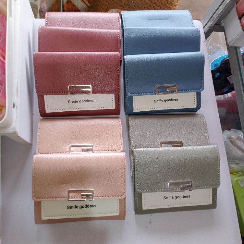 DOMPET KULIT LIPAT WANITA - DOMPET LIPAT WANITA - DOMPET LIPAT