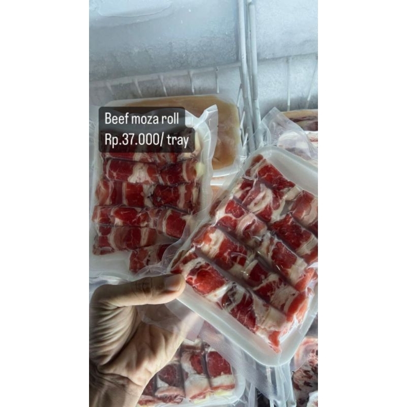 

moza roll beef slice dengan keju Mozarella isi 10