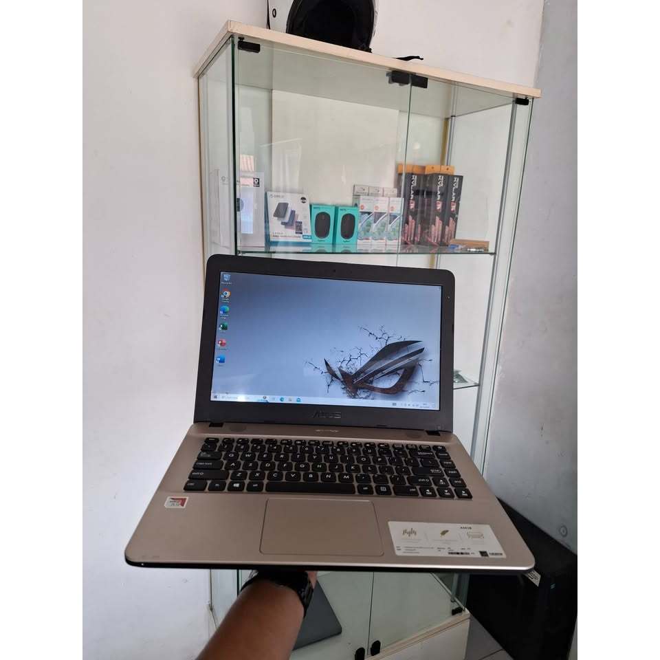 LAPTOP SECOND ASUS X441B RAM 4GB SSD 256GB