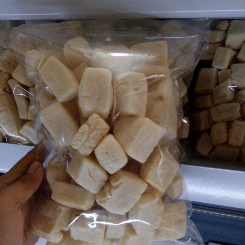 

Kerupuk tahu kotak