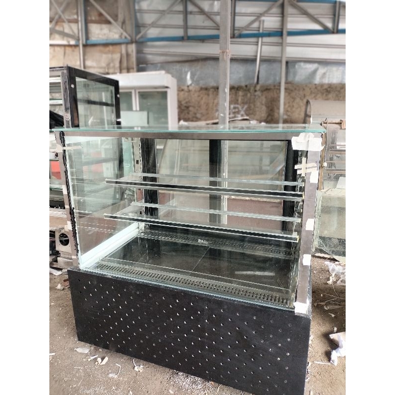 cake showcase ukuran 120 cm starcool second