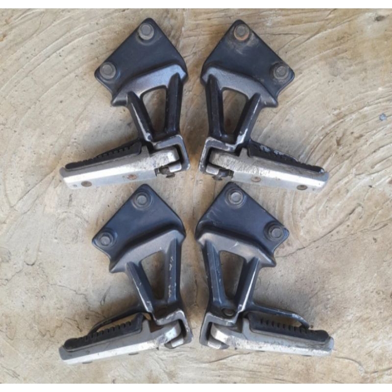 Foot step belakang 1set Suzuki Skywave original copotan