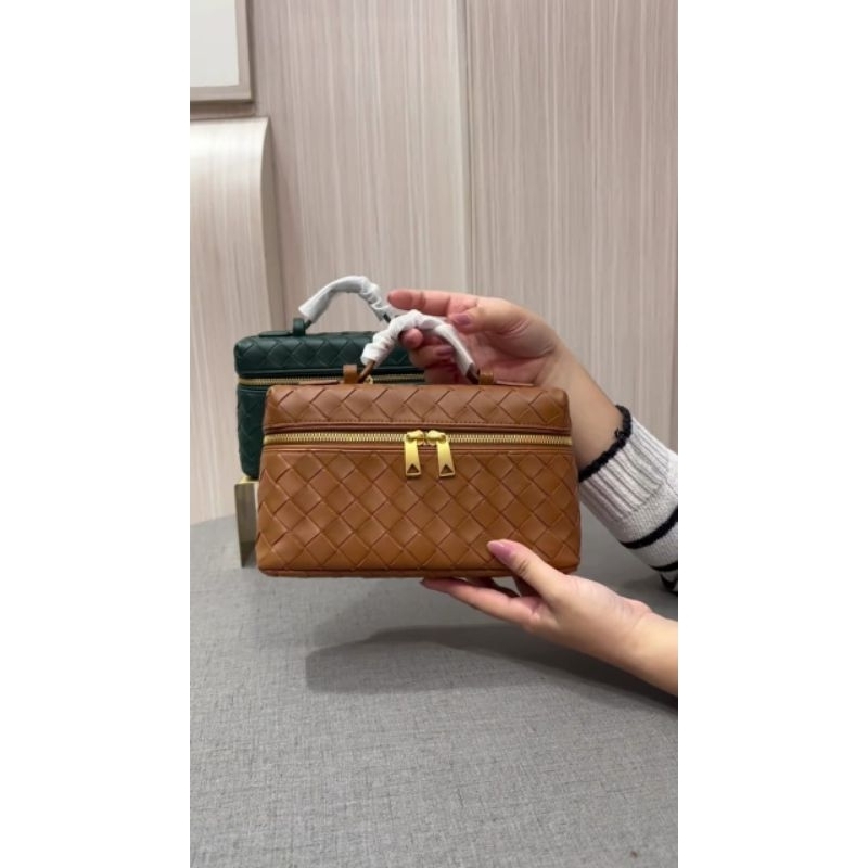 BV BAG / BV SLINGBAG WANITA