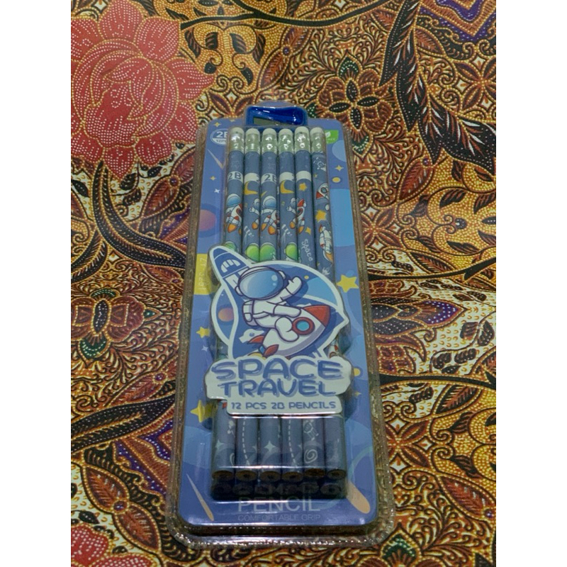 

SPACE TRAVER PENCILS 2B ISI 12 PCS + PENGHAPUS DAN SERUTAN