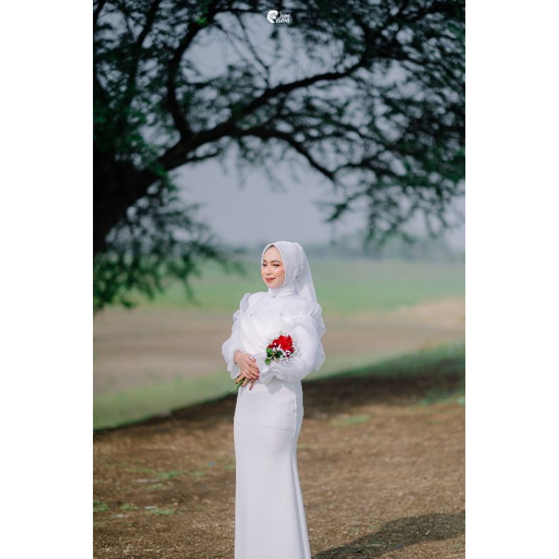 Preloved dress prewedding putih/white (free hijab)