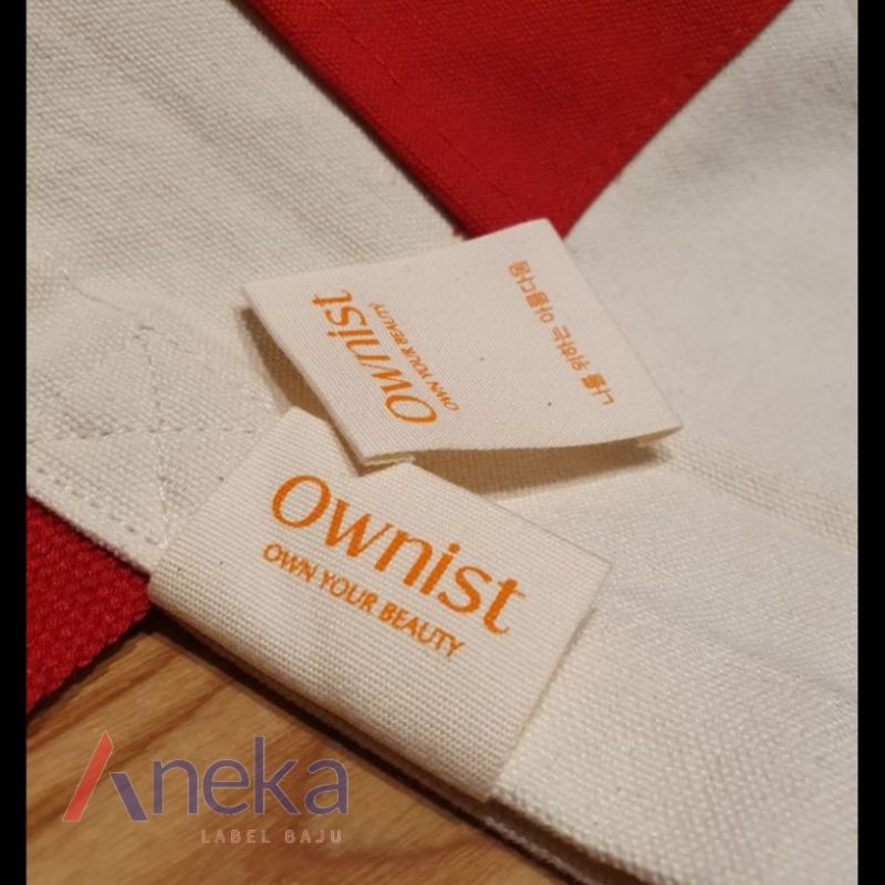 

Label Baju / Label Hijab / Label Woven Damask Subtitute