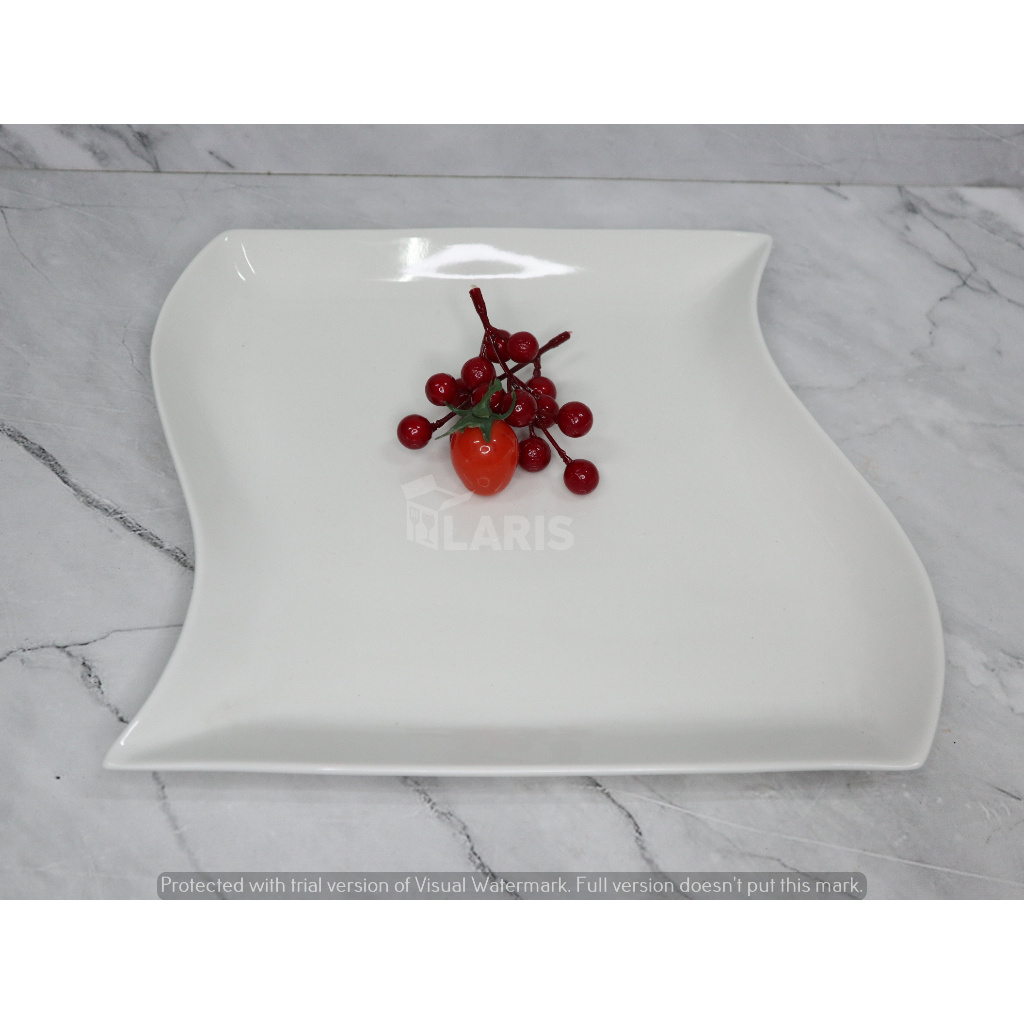 Legacy Piring Ombak Keramik 26 cm / Legacy Wave Dish E309 / Piring Unik Saji