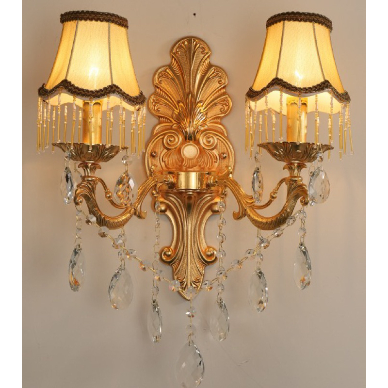 Set Lampu Dinding Kuping Emas dengan Gelas Kristal