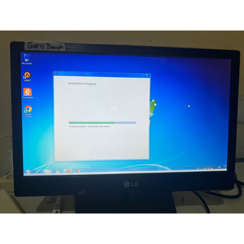 MONITOR 16"Minus