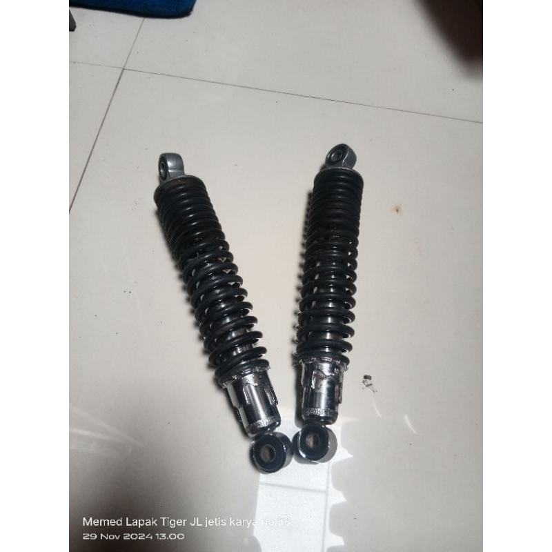 Shock belakang honda megapro primus copotan motor