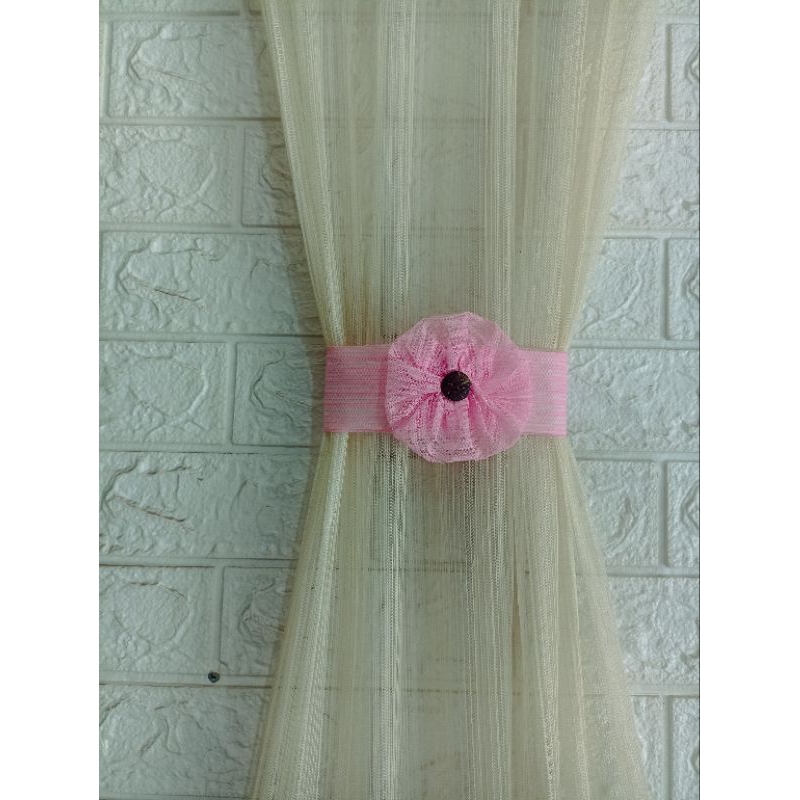 Gorden kupu kupu krem tali merah muda