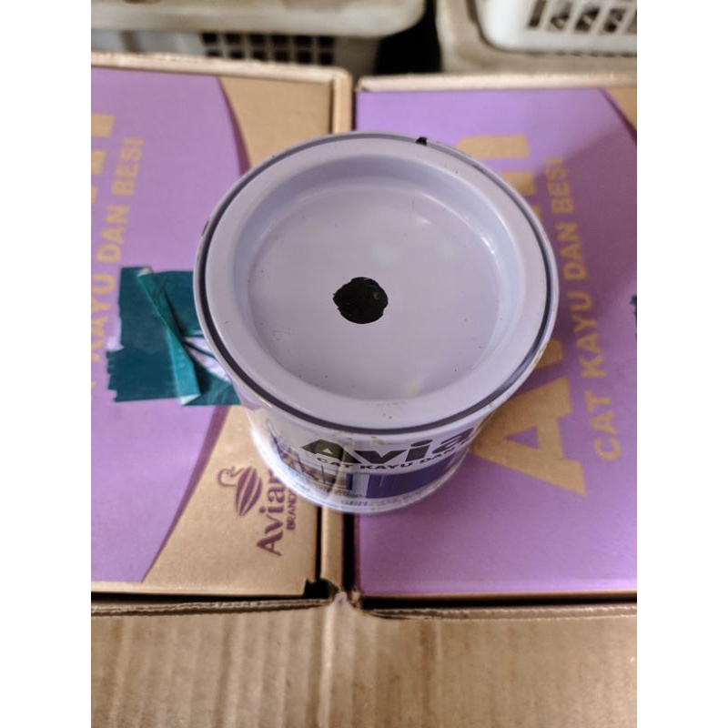 AVIAN CAT KAYU DAN BESI 200CC BLACK MATT/HITAM DOPP