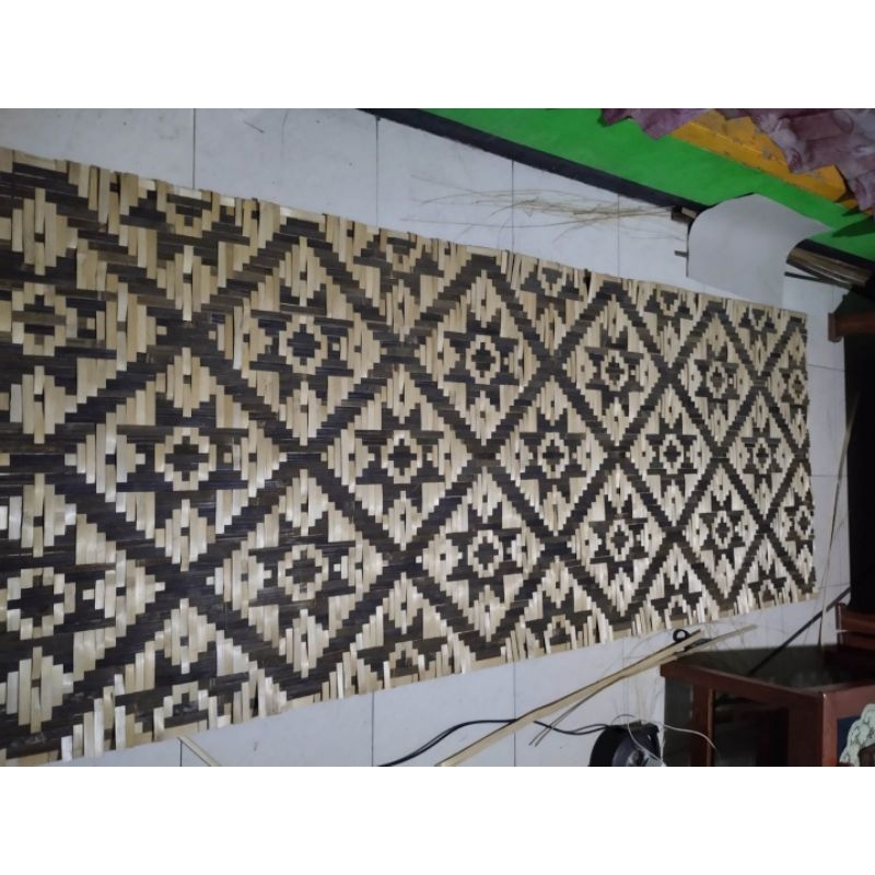 ANYAMAN BAMBU/GEDEG/BILIK BAMBU/MOTIF/MATAHARI