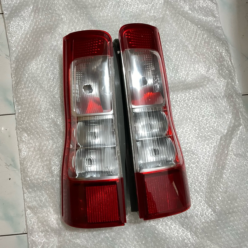 stoplamp grandmax townace