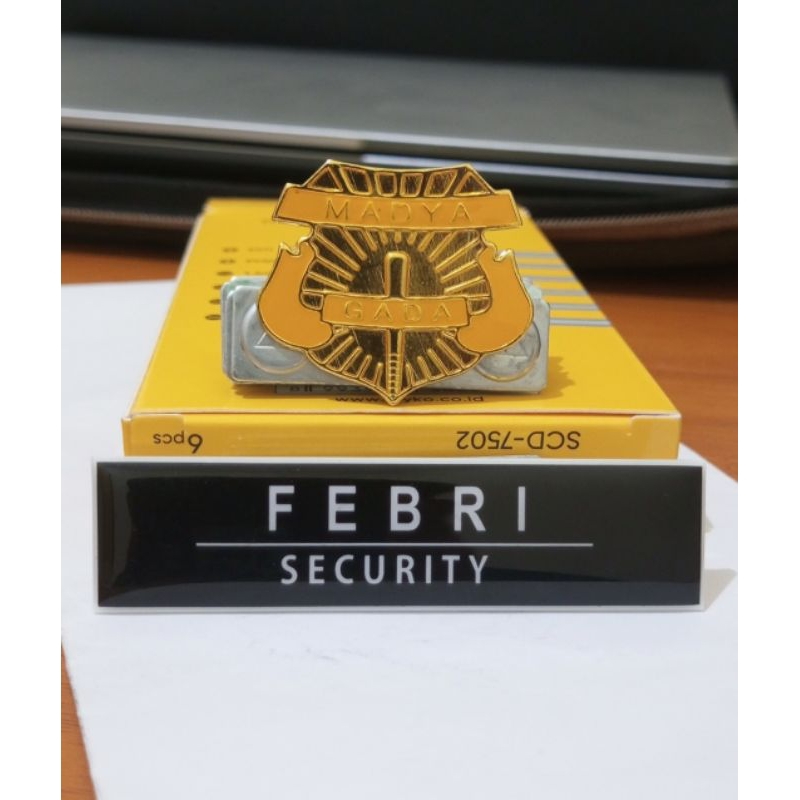 

name tag dan pin gada madya l 1 paket name tag dan gada madya l magnet couting