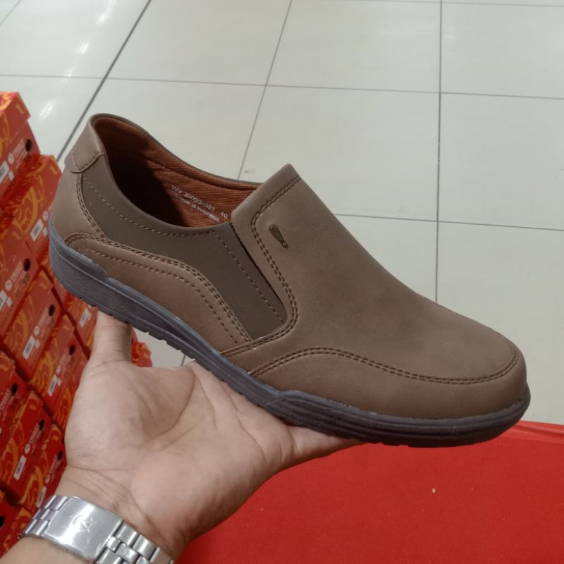 WATCHOUT SEPATU SLIP ON PRIA ORIGINAL