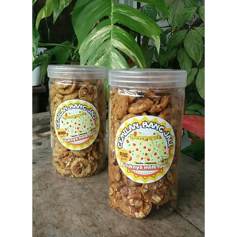 

cemilan viral bang jali 2 toples pilih varian rasa Imbox ya (rempeyek viral)