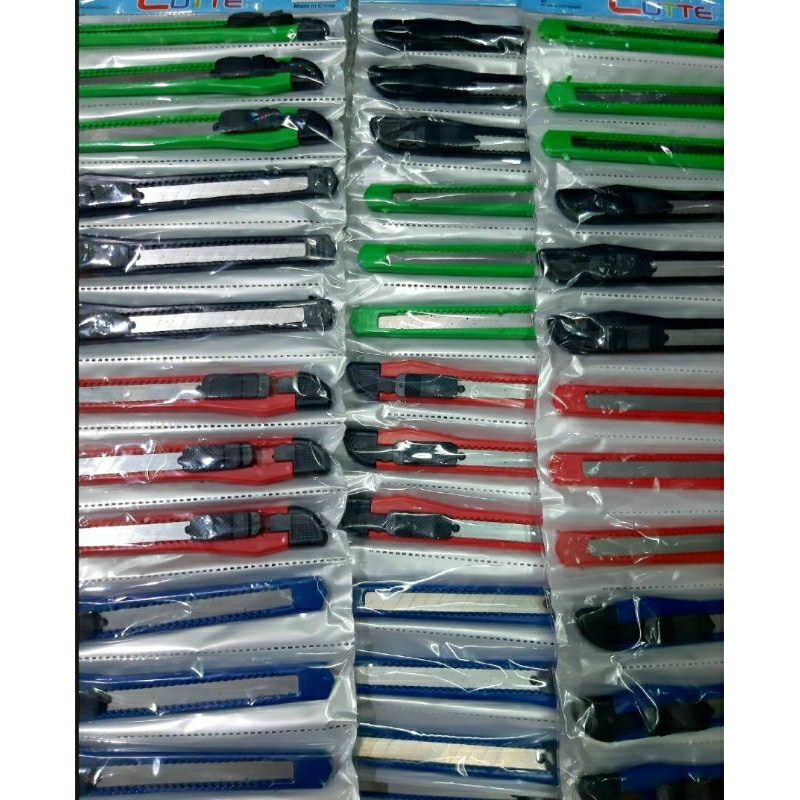 

CUTTER RENCENGAN KECIL Kater lembaran isi 12 psc