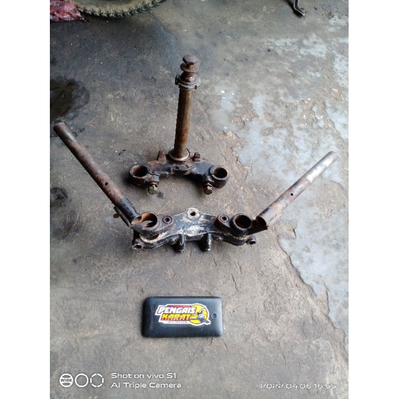segitiga set stang stir Suzuki RGR original lubang std