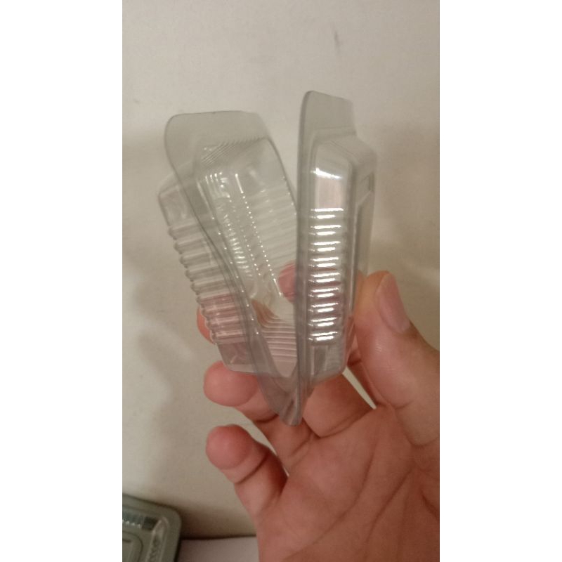 MIKA VIP 7C, UK 7 X 7 X 3 CM, ISI 100 PC