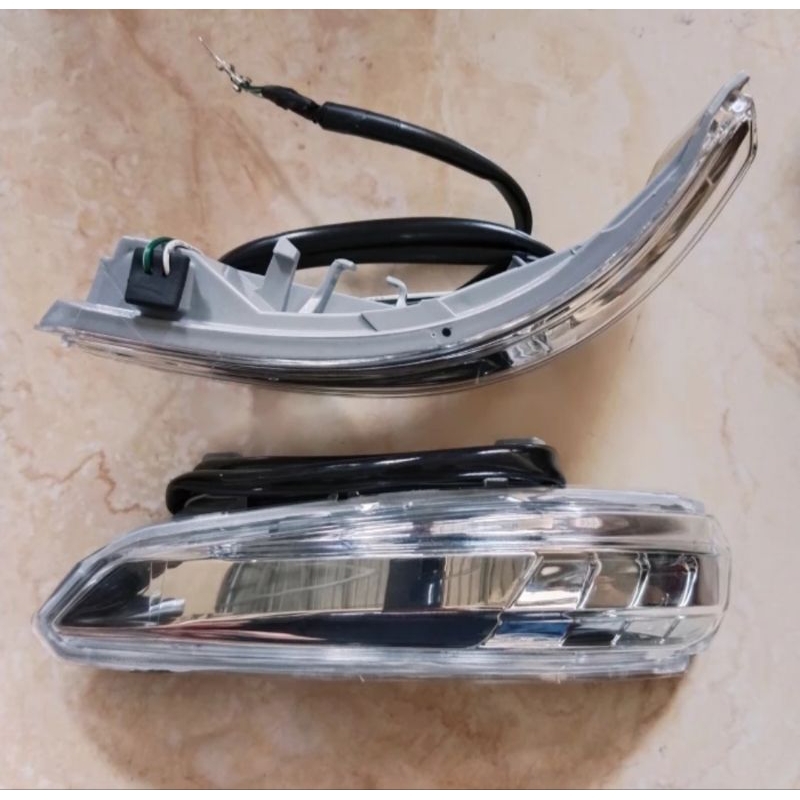 lampu sen spion avanza veloz 2012-2018.ori kiri