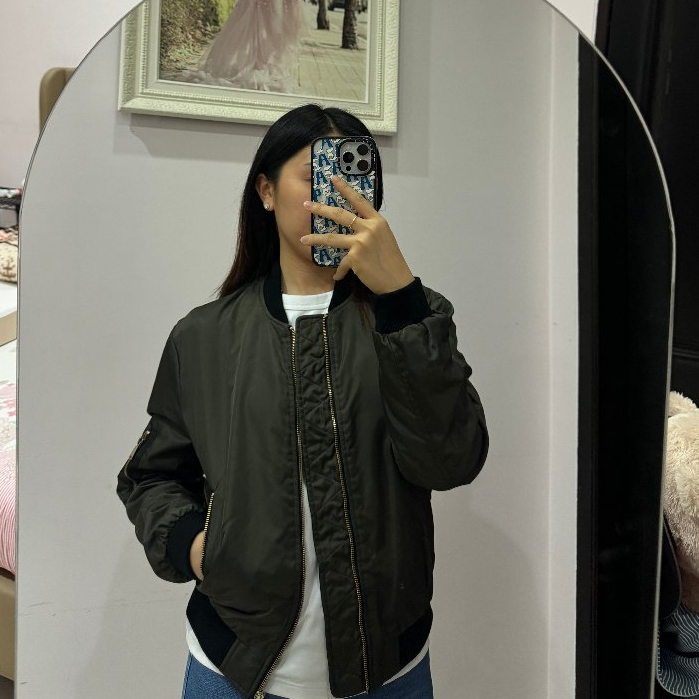 Zara Bomber Jacket Wanita warna Army Green