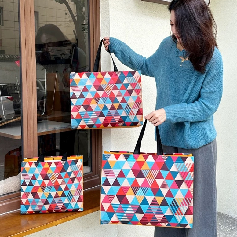 

Tas Belanja Goodie Bag Spunbond Tas Souvenir Ulang Tahun Anak Motif Kartun Premium Goodiebag Hampers souvenir WFB - A06