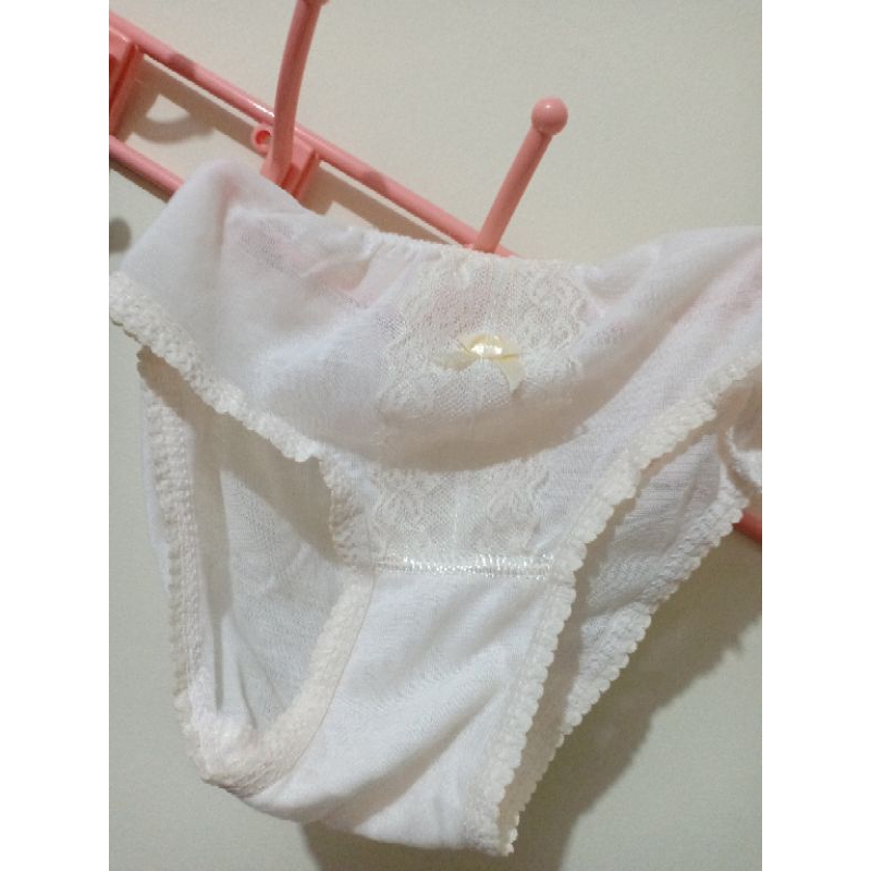 Celana Dalam Aroma Khas Wanita