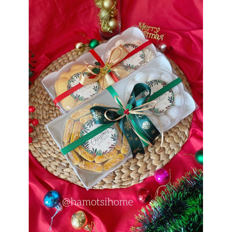 

GIFTBOX CHRISTMAS KUKER ISI 2 TOPLES UKURAN 250 gr